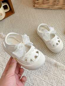 Soft White Hollow Floral Hook And Loop Sandals For Girls, Princess Style, Breathable Closed Toe Design, Lightweight Soft Sole For Comfortable Wear - Beige - View 8