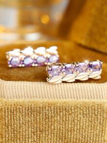 Pendientes tipo aro con hoja de CZ morada, pendientes tipo aro delicados chapados en oro, perfectos para fiesta/cita/uso diario, joyería de moda - Morado - Ver 5