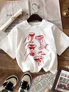 Áo thun nữ tay ngắn cổ tròn màu trắng với họa tiết ly cocktail đỏ vui nhộn, chất liệu vải thường ngày. - trắng - Xem 1