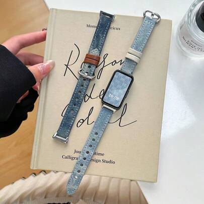 Dây đeo đồng hồ thông minh họa tiết denim cá nhân hóa | Thiết kế chắp vá cổ điển | Tương thích với dòng Band 10/9/8, màu xanh nhạt cổ điển / xanh đậm cổ điển / đen bạc màu | Phù hợp cho phong cách thường ngày, đi làm, công sở, đa năng.