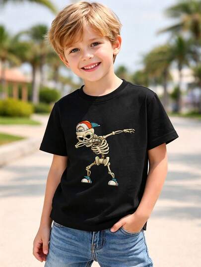 Camiseta de manga corta con estampado gráfico de calavera para niño pequeño informal