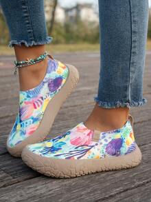 Zapatillas slip-on de mujer con estampado floral y de conchas de colores, de malla transpirable, súper ligeras con suela antideslizante gruesa, zapatos casuales cómodos para caminar, cómodos mocasines de playa para verano, disponibles en tallas grandes y anchas - Azul pálido - Ver 4