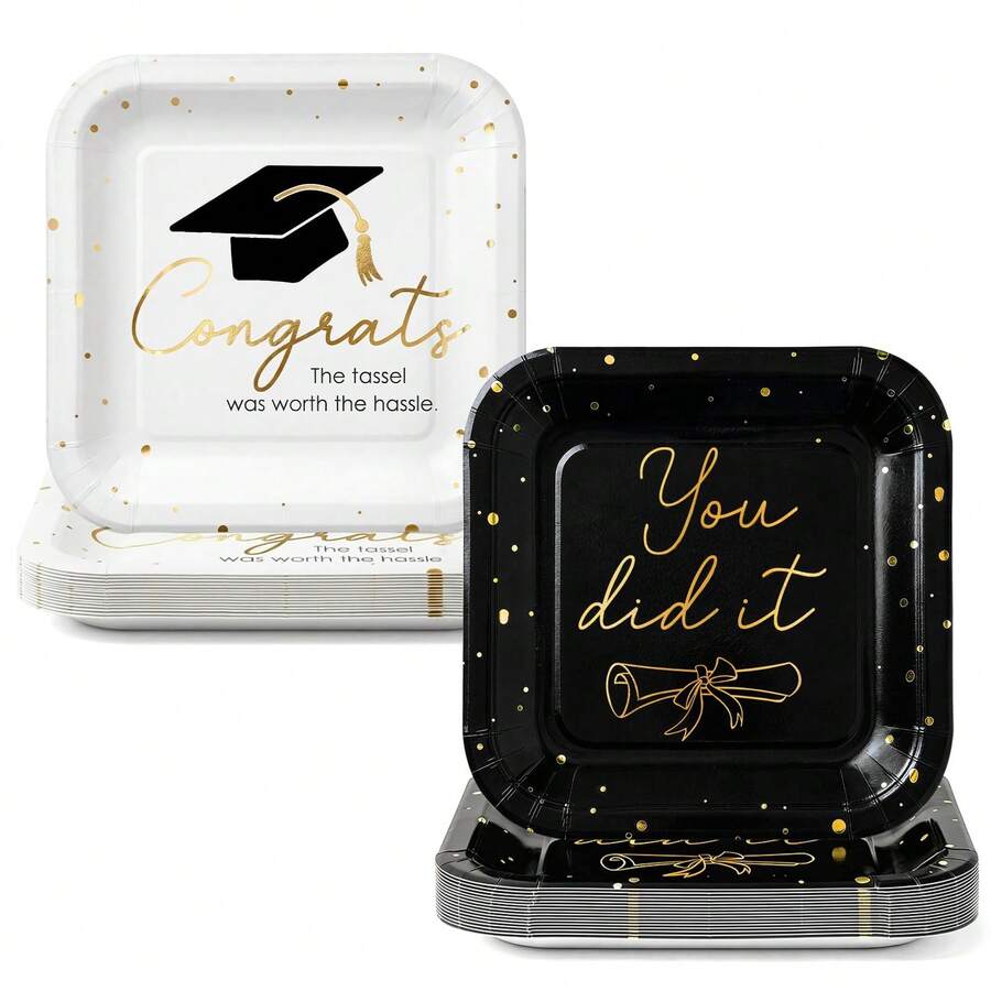 10 peças/20 peças/40 peças Conjunto de Pratos Decorativos para Festa de Formatura 2026, Pratos de Papel Quadrados de 7 Polegadas com Folha de Ouro, Padrão de Capelo e Diploma, Conjunto de Utensílios de Mesa para Cerimônia de Formatura 2026, Preto/Branco Opcional, Turma de 2026 - Visão 1