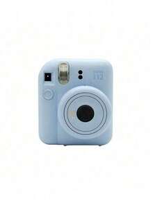 FujiFilm Máy ảnh chụp lấy liền mini12 chỉ nặng 306g, rất nhẹ và dễ mang theo. Máy có nút nguồn xoay để chuyển đổi chế độ chỉ bằng một nút bấm, tính năng tự động điều chỉnh độ sáng thị sai được tối ưu hóa và đèn flash tích hợp. Ghi lại những khoảnh khắc thường ngày ngay lập tức. Chọn giữa chế độ chụp ảnh hoặc chụp phim. - Xem 14