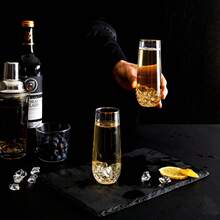 5/10个装 9盎司无柄金边香槟杯，防碎材质，晶莹剔透，是派对、毕业典礼、婚礼、生日等场合的理想之选。一次性/可重复使用，晶莹剔透，是祝酒的理想之选。 - 查看 3