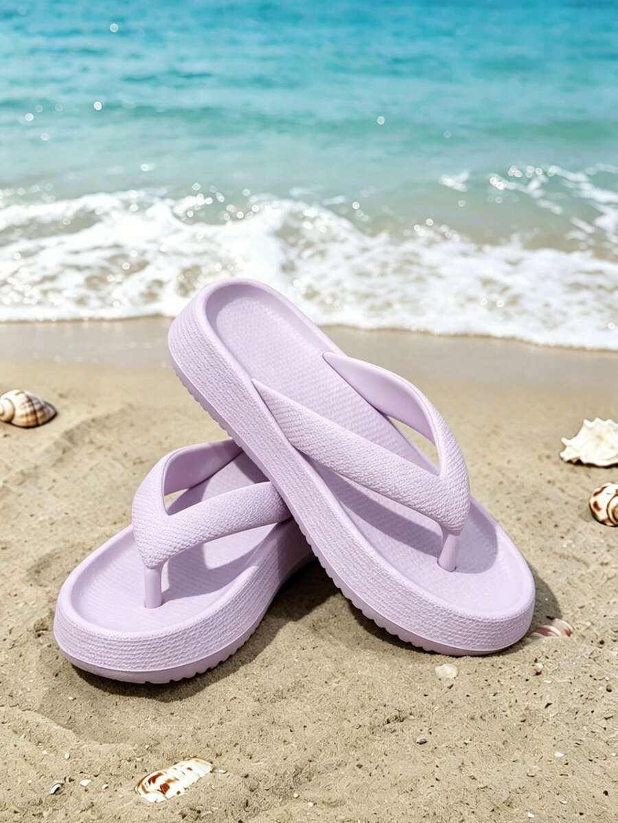 New Summer Solid-Color Flip-Flops For Women And Lightweight EVA Platform Slippers For Men. The Shoes Feature Non-Slip Textured Soles, Skin-Friendly And Comfortable Thong Straps, Soft Cushioned Soles, Versatile Style, And Are Available In Plus Sizes. Ideal For Beach Outings, Casual Wear, And Daily Summer Use. - 紫色 - 查看 1