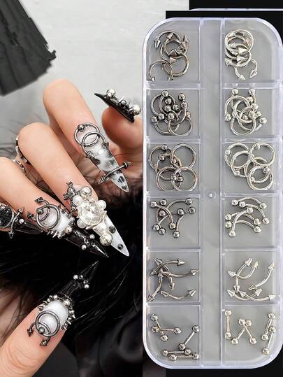 120 piezas de decoraciones de arte de uñas acrílicas, estrella plateada, planeta, cruz, manija de puerta punk, esposas, piezas mecánicas, accesorios de arte de uñas de aleación