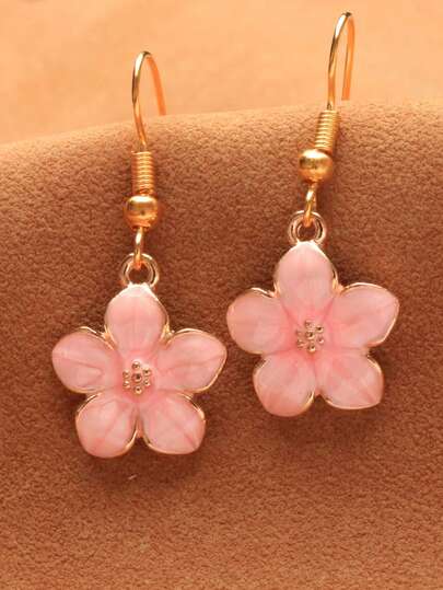 1 Đôi bông tai hình hoa anh đào màu hồng, thích hợp để đeo hàng ngày.