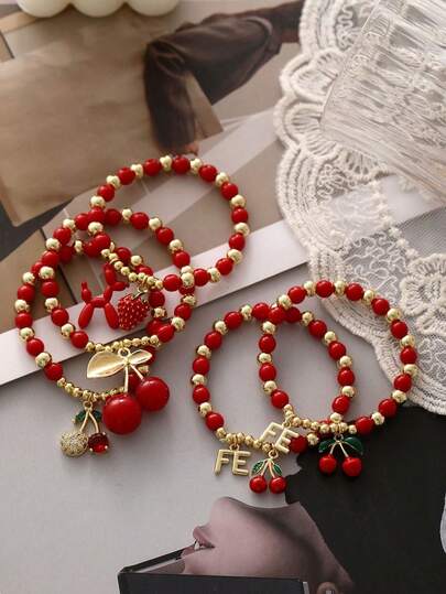 1 chiếc vòng tay phong cách Bohemian Y2K sáng tạo, thanh lịch, tinh tế, lộng lẫy với mặt dây chuyền hình chữ "FE"/hạt nhựa màu đồng, thích hợp cho phụ nữ, chị em gái và các cặp đôi; một món quà trang sức tinh tế cho dạ hội/lễ tốt nghiệp; hoàn hảo cho đeo hàng ngày, hẹn hò, tiệc tùng, ngày Valentine, đám cưới, ngày lễ, tặng quà, mùa hè, bãi biển và kỳ nghỉ; vòng tay may mắn màu đỏ.