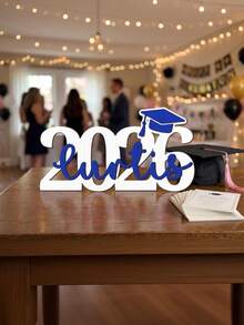 1 pieza Placa de nombre personalizada de graduación 2026, decoración de ceremonia de graduación, etiqueta de nombre personalizada, decoración de fiesta de graduación, regalo de graduación para ella/él, placa de escritorio, identificador de escritorio de madera personalizado, regalo personalizado, accesorio fotográfico de graduación, regalo de graduación - Multicolor - Ver 3