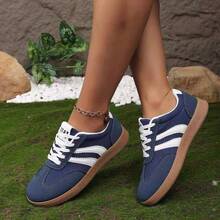 Women's Retro Patchwork Striped Low-Top Lace-Up Casual Sneakers, Comfortable Daily Commute Versatile Suede Patchwork Breathable Athletic Shoes - Blue - View 3