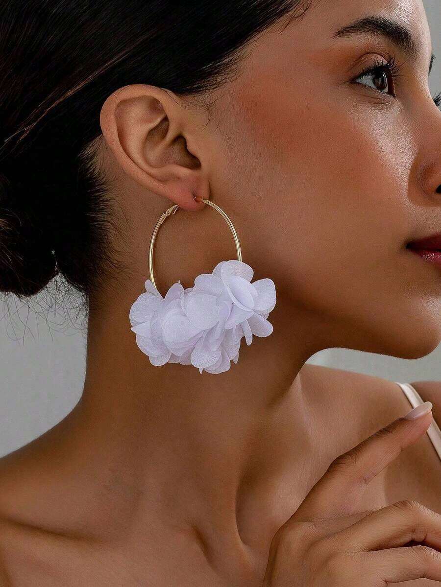 1pair Fashionable And Charming Floral Ear Hoops For Women's Vacation, Party - 白色 - 查看 1