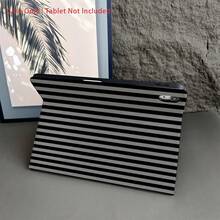 1 Peça Capa para Tablet com Estampa Listrada Preta e Branca e Suporte para Caneta, Compatível com iPad 10ª Geração / 11 (A16 2025), Compatível com Oppo Pad, Compatível com Huawei Matepad, Compatível com Vivo Pad, Compatível com Honor Pad, Compatível com Xiaoxin Pad - Multicolorido - Visão 4