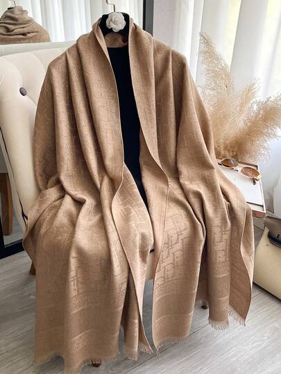 1pc Elegant Monogram Jacquard Gold Thread Scarf, Women's Versatile Air-Conditioned Room Shawl, Spring/Autumn Outerwear, Fashionable Accessory Suitable For Daily Wear