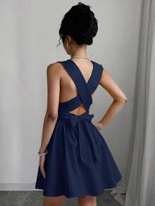 Vestido mini elegante y sexy para invitada de boda con cuello en V cruzado, sin mangas y silueta evasé, diseño versátil para conciertos, playa, fiestas, primavera/verano, con bolsillos, vestido de noche con espalda descubierta, color amarillo mantequilla - Azul marino - Ver 5