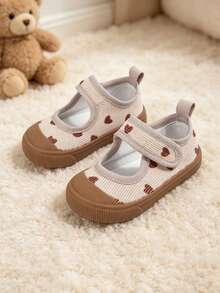 1 Pair Girls' Beige Heart Print Canvas Sneakers, Strap Round Toe Soft Sole, Comfortable Casual Cute Style Suitable For Spring/Summer Daily Outdoor Activities, Holiday, Party, Park Stroll (Random Pattern) - Beige - View 1