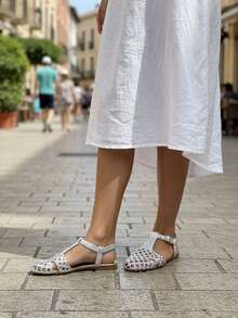 Women's Fashion Flat Sandals - Silver - View 3