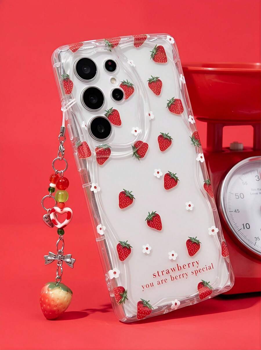 奶油色波浪边亮面草莓彩绘防摔手机壳，配手工串珠草莓吊坠，兼容 16/11/16 Pro/16 Plus/16 Pro Max/16 e/15 Pro Max/13/14/12/XS/XR/7G/8P，兼容Galaxy 11/12 Pro/12/12 X/13 Pro/14 Pro/15 Pro，兼容Redmi 10/9/Note9/12c/Note11 Pro/Note8 Pro，国际版，非国内版