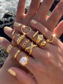 12pcs Women's Golden Asymmetric Geometric Faux Pearl Hollow Textured Liquid Metal Crossover Chunky Ring Set, Fashion Cute Minimalist Elegant Vintage Design, Suitable For Holiday, Party, Date, Daily Wear, Gift - Yellow Gold - View 3