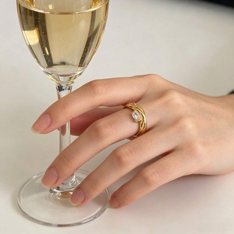 1枚不对称不锈钢锆石闭口戒指，简约优雅设计，适合日常佩戴 - 金色 - 查看 1