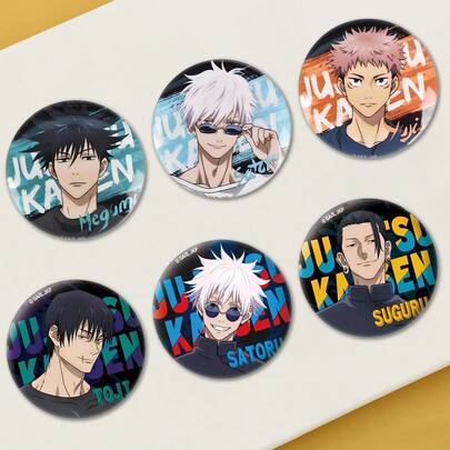 Jujutsu Kaisen 1枚闪光双面动漫珐琅徽章，图案包含五条悟、夏油、惠、悠仁、东治、野端等角色，双色拼接英文背景激光全息胸针，适合情侣、学生、包包装饰、礼物、动漫角色扮演、收藏、纪念、万圣节、节日等场合。