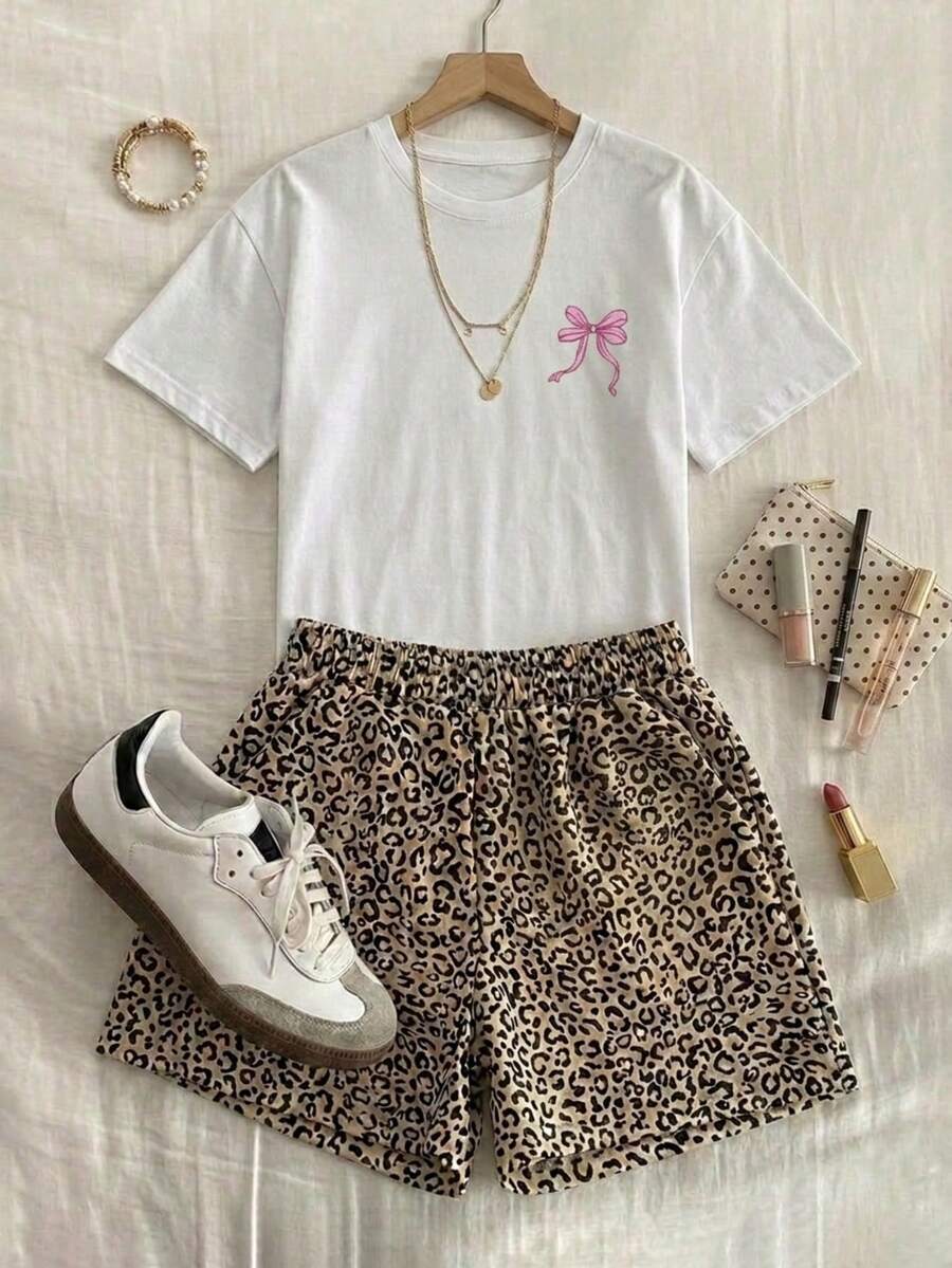 2 piezas Conjunto de top de manga corta con estampado moño lazo rosay short animal print estampado animal para mujer- Traje de verano de dos piezas para mujer para vacaciones en la playa - Blanco - Ver 1