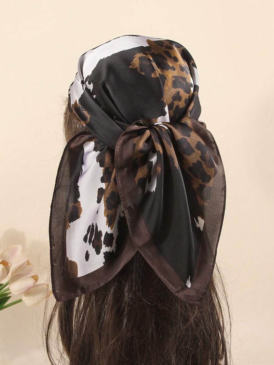 1条70厘米印花围巾/头巾,女士时尚配饰,适合海滩、度假和日常生活,为您的穿搭增添亮点,是假日和旅行的必备单品。 - 深棕色 - 查看 1