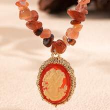A Stylish And Minimalist Stone Necklace Women Featuring A Floating Beauty Design - 黑色 - 查看 8