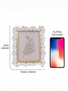 1pc Vintage Photo Frame, Elegant Classic White Frame, Suitable For Desktop Or Wall Hanging, Floral Decor Pattern, Retro Home Decor, Vintage Gallery Art (Random Photo Paper Included) - 1 - View 5