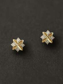 1 par de pendientes de trébol de cuatro hojas de plata de ley S925, estilo Mori fresco, hipoalergénicos, diseño de nicho con flor de circonita con cruz romboidal, adecuados para uso diario de niñas, accesorio versátil, regalo para fiestas - trébol de cuatro hojas - Ver 3
