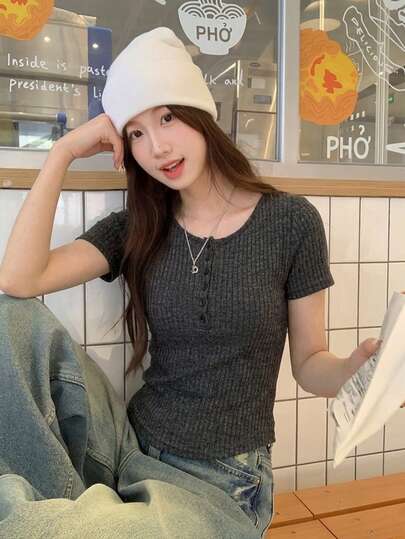 Áo thun nữ cổ tròn tay ngắn màu trơn, dáng croptop thường ngày, mùa xuân/hè