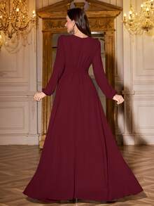 Volly Toych Đầm chiffon màu đỏ tía thanh lịch, cổ tròn, tay dài, dáng maxi sang trọng với tay áo phồng và chi tiết xếp ly, thích hợp cho phù dâu và các sự kiện trang trọng, tay áo không có lớp lót. - Màu Đỏ Sâu - Xem 3