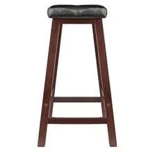 Winsome Mona Taburete sillín acolchado de 61 cm cuero sintético negro patas de madera - Bastante antiguo - Ver 6
