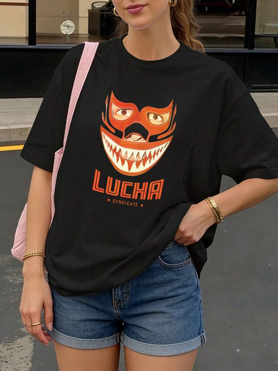 Camiseta negra con estampado de máscara de lucha libre y texto LUCHA SYNDICATE para uso casual - Negro - Ver 1