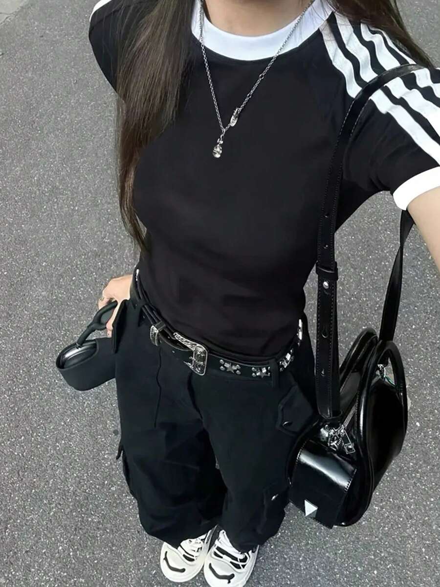 春夏四条纹女式学生黑色简约街头休闲通勤个性化Y2K修身性感圆领短袖T恤度假 - 黑色 - 查看 1