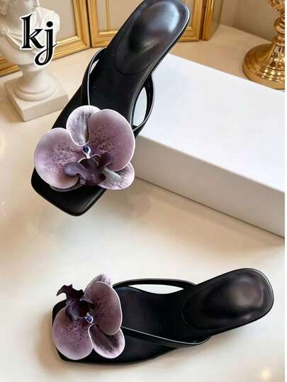 Giày sandal cao gót nữ, đế mềm chống trượt, chất liệu da, họa tiết hoa lan, màu trơn, hở mũi, quai ngang, gót thấp, kiểu dáng sang trọng kiểu Âu Mỹ, thích hợp cho mùa xuân/hè hẹn hò, dự tiệc, mua sắm, đi làm, màu đen & tím.