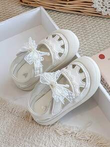 Soft White Hollow Floral Hook And Loop Sandals For Girls, Princess Style, Breathable Closed Toe Design, Lightweight Soft Sole For Comfortable Wear - Beige - View 9