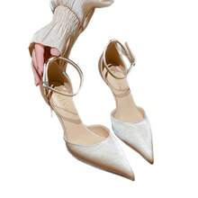 Sandales élégantes pour femmes avec talons hauts en satin champagne, bout pointu, bride à boucle et talon étroit - couleur champagne 8 cm - Voir 6