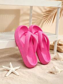A Pair Of New Summer Women's Flip-Flops, Magenta-Colored Slippers,Made Of Comfortable And Casual EVA Material, With A Breathable, Soft, Thickened, And Non-Slip Sole. Available In Multiple Colors. Perfect For Beach Vacations, Travel, Pool Parties, Indoor Use, And As Couple Shoes. - 玫紅色 - 查看 5