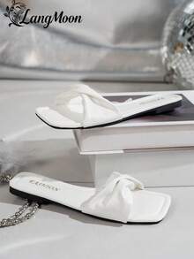 LangMoon 2026 White Elegant Twist Knot Square Toe Slides, Soft Leather Twist Design, Soft And Flat Non-Slip Durable Comfortable, Minimalist Versatile For Commuting, Shopping, Vacation, Spring/Summer Chic Footwear - White - Wrinkles - View 6