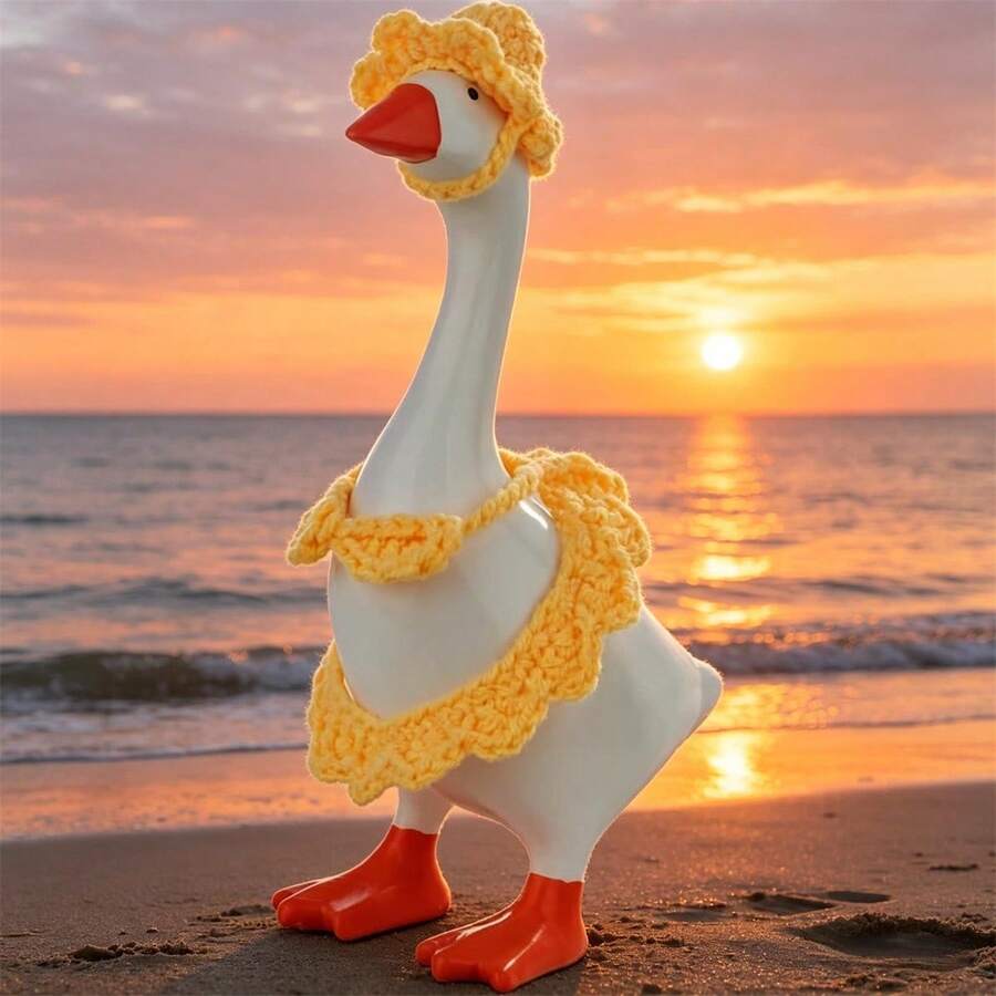 Desktop Goose Summer Outfit Creative Mini Goose Statue Crochet Bikini With Hat For Home Office Decor - amarillo - Ver 1
