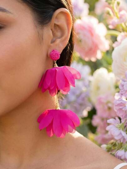 [Rose Garden] 3D Rose Red Rose Flower Earrings, Double-Layer Petal Dangle Earrings, Golden Stamen, Resort Style, Romantic & Flattering Long Earrings