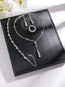 Bộ trang sức 4 món thanh lịch tối giản đính đá lấp lánh, bao gồm dây chuyền, bông tai, vòng tay và hai hàng khuyên co giãn. Thích hợp cho tiệc tùng, đám cưới, kỳ nghỉ, mùa hè, làm trang sức, phụ kiện. - Trắng sáng - Xem 2