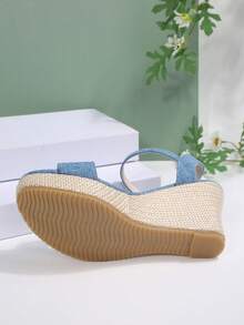 Women's Solid Color Platform Lightweight Sandals, Slip-On Design, Luxurious & Fashionable Shoes, 2025 Summer Designer New Comfortable Casual Shoes, Suitable For Travel, Outing, And Formal Occasions - Baby Blue - View 8