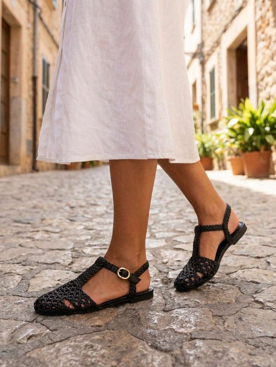 Women's Fashion Flat Sandals - Black - View 1