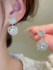 1对女士银色优雅镂空花朵铜爪链耳环，适合新娘婚礼佩戴 - 銀色 - 查看 3