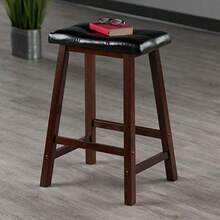 Winsome Mona Taburete sillín acolchado de 61 cm cuero sintético negro patas de madera - Bastante antiguo - Ver 3