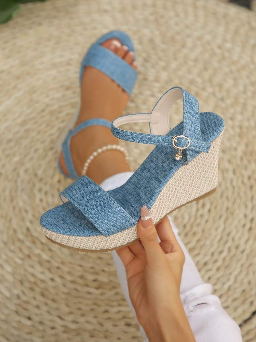 Women's Solid Color Platform Lightweight Sandals, Slip-On Design, Luxurious & Fashionable Shoes, 2025 Summer Designer New Comfortable Casual Shoes, Suitable For Travel, Outing, And Formal Occasions - Baby Blue - View 1