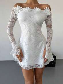 Vestido blanco elegante y romántico para mujer, con diseño de hombros descubiertos, corte entallado favorecedor y falda en A. Decorado con exquisitas flores 3D tridimensionales y detalles de encaje calado.Look delicado, elegante y romántico. - Blanco - Ver 7