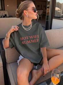 Vacation Outfits Women Hot Wife Summer Slogan Print T-Shirt, Summer Vacation Themed Short Sleeve Top For Women, Casual Humor Summer Tops Graphic Tees Women Tropical Vacation Outfits - 深灰色 - 查看 2